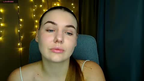 mia_lemm online show from 23, 10, 2025