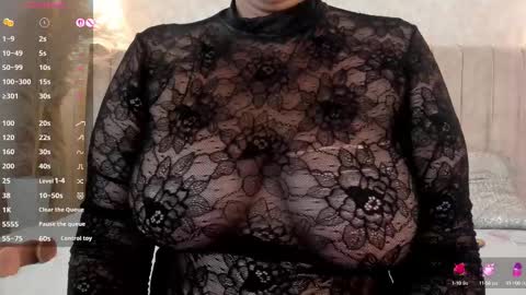 Mia online show from 3, 10, 2025