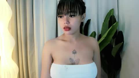 M I A online show from 10, 4, 2026