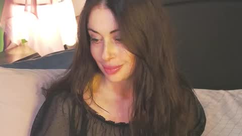 mia_lovi online show from 22, 10, 2025