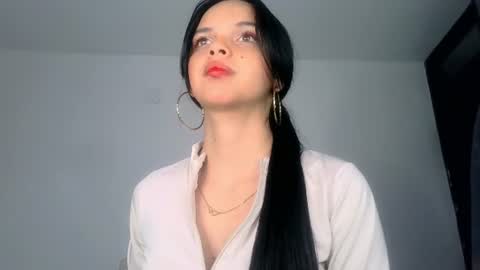 mia lucy 21 online show from 30, 7, 2026