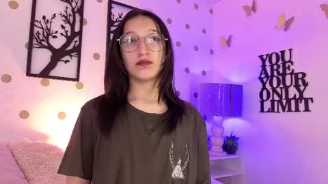 Mia online show from 18, 6, 2026