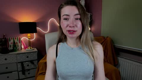 Mia online show from 17, 12, 2025