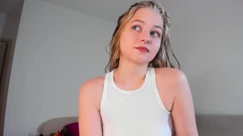 Mia here Appreciate your support online show from 28, 11, 2025