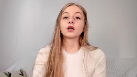 Mia here Appreciate your support online show from 23, 4, 2026