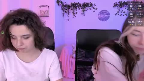 Snapshot of mia_mooon_ chatting on 11, 7, 2026 mia_mooon_ online show from 11, 7, 2026