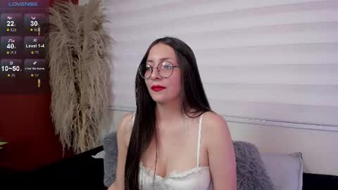 Snapshot of mia_quinn__ chatting on 24, 6, 2026 mia_quinn__ online show from 24, 6, 2026