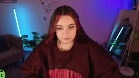 Snapshot of mia_r0ss chatting on 25, 4, 2026 Mia online show from 25, 4, 2026