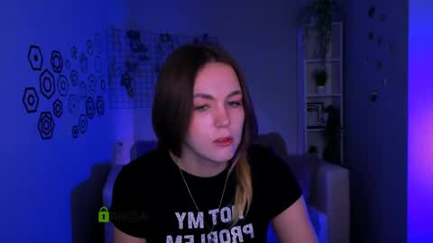 mia online show from 13, 4, 2026