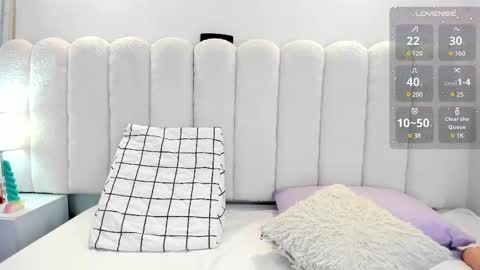 Snapshot of mia_rom chatting on 22, 2, 2025 Mia online show from 22, 2, 2025