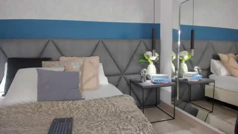 Snapshot of mia_roswell chatting on 7, 10, 2025 MIA  online show from 7, 10, 2025