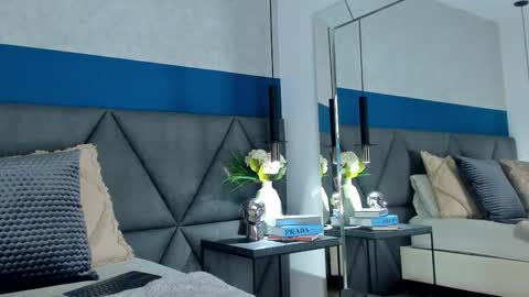 Snapshot of mia_roswell chatting on 28, 10, 2025 MIA  online show from 28, 10, 2025