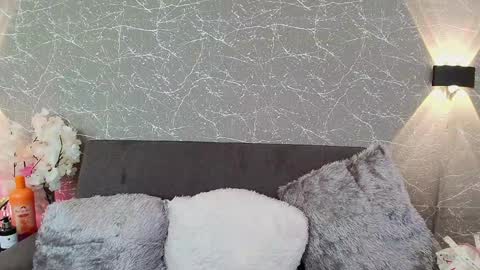 Snapshot of mia_roux13 chatting on 16, 1, 2025 Mia Roux online show from 16, 1, 2025