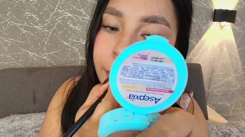 Snapshot of mia_roux13 chatting on 17, 1, 2025 Mia Roux online show from 17, 1, 2025