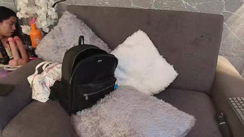 Snapshot of mia_roux13 chatting on 2, 2, 2025 Mia Roux online show from 2, 2, 2025