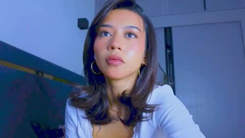 Mia online show from 21, 9, 2025