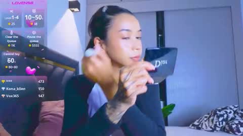 Mia online show from 17, 10, 2025