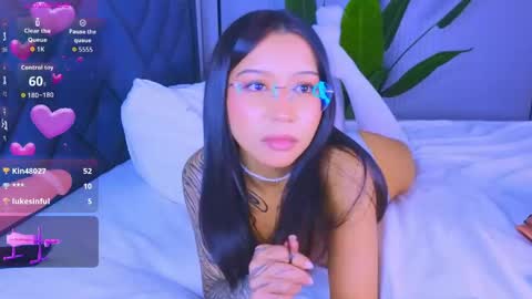 Snapshot of mia_sirenia chatting on 13, 5, 2026 Mia online show from 13, 5, 2026