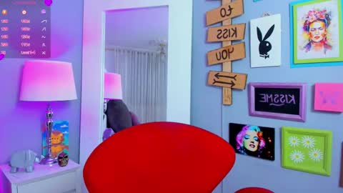 Mia  online show from 2, 12, 2025