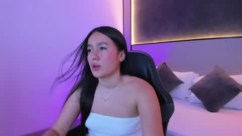 Snapshot of mia_slora chatting on 18, 7, 2026 M I A online show from 18, 7, 2026