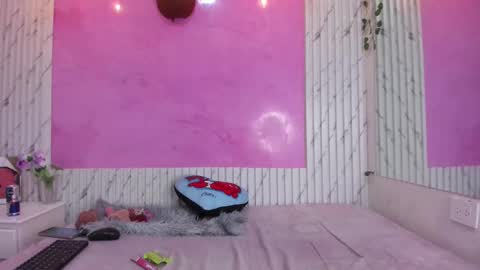 Mia online show from 28, 3, 2026