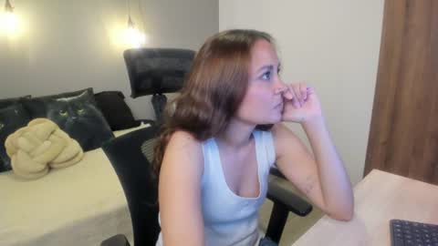 Mia   online show from 28, 7, 2026