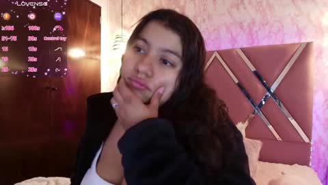 Snapshot of miaa_smiith1 chatting on 20, 2, 2025 miaa_smiith1 online show from 20, 2, 2025