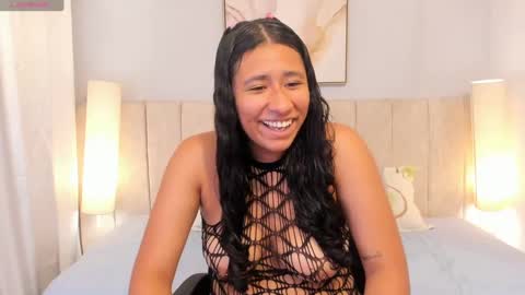 Snapshot of miaaasweet chatting on 12, 9, 2025 Mia online show from 12, 9, 2025