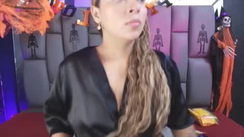 Mia online show from 28, 10, 2025