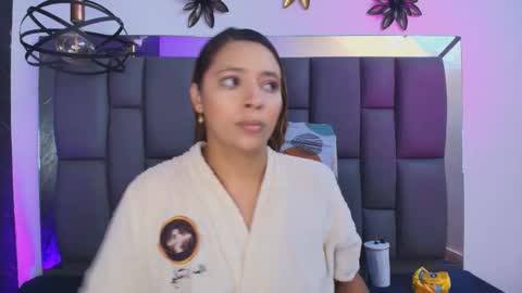 Mia online show from 11, 1, 2026