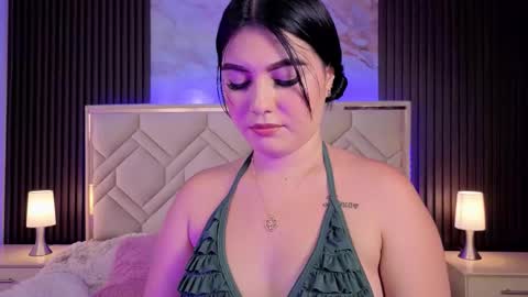 Miaa Farrel online show from 21, 2, 2026