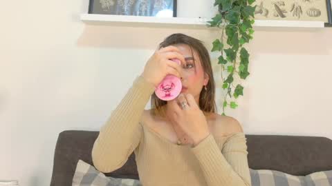 Snapshot of miaanderson__ chatting on 14, 4, 2026 miaanderson__ online show from 14, 4, 2026