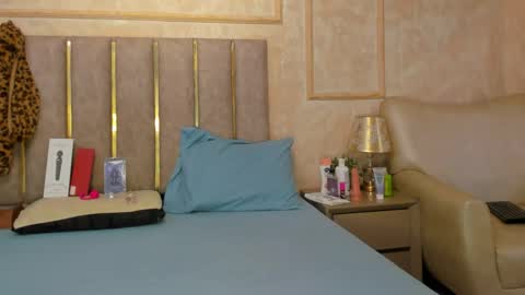 Miaasummer online show from 13, 4, 2026