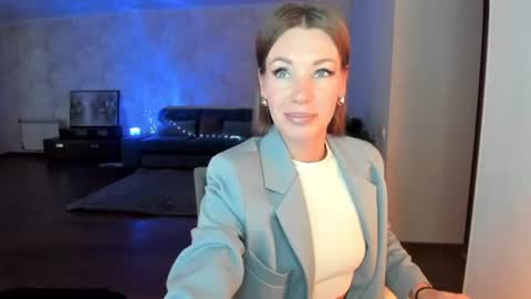 Snapshot of miababy14 chatting on 29, 6, 2026 Mia online show from 29, 6, 2026