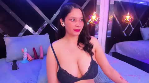 Snapshot of miacharloth chatting on 25, 2, 2026 Mia online show from 25, 2, 2026