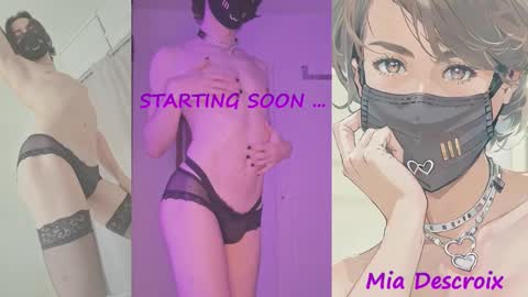 Snapshot of miadescroix chatting on 15, 12, 2024 Mia online show from 15, 12, 2024