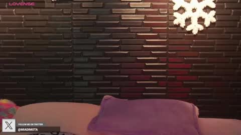 Mia online show from 4, 12, 2024