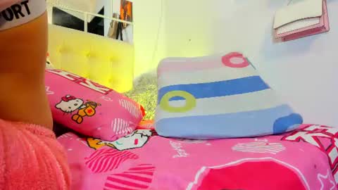 Snapshot of miaevans0 chatting on 8, 7, 2026 evans online show from 8, 7, 2026
