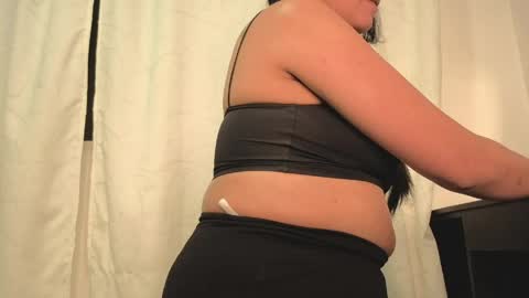 Snapshot of miafix chatting on 21, 4, 2026 Mia Carter Schedule 800 - 1430 gtm-5 online show from 21, 4, 2026