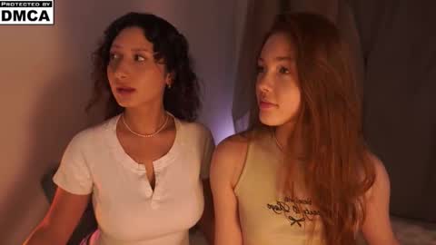 Snapshot of miafleur chatting on 13, 11, 2025 Mia online show from 13, 11, 2025