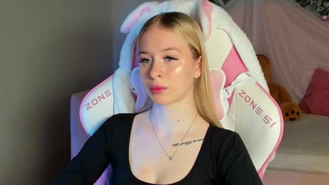 Mia online show from 16, 12, 2025