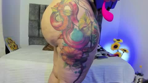 miah new independent model acount online show from 23, 10, 2025