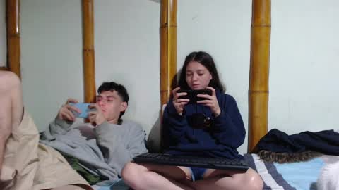 Mia  Sam online show from 9, 3, 2025