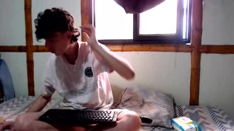 Mia  Sam online show from 20, 12, 2025