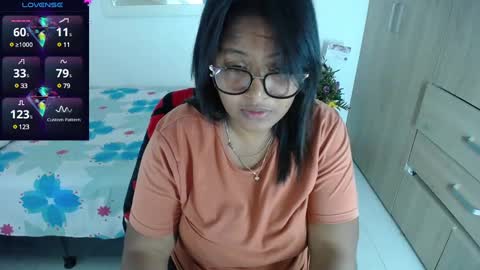 miajoseph_ online show from 17, 2, 2025