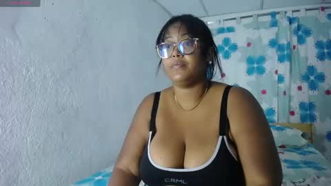 miajoseph_ online show from 16, 4, 2026