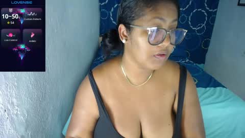 miajoseph_ online show from 26, 4, 2026