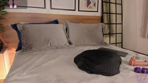 Mia  online show from 21, 3, 2026