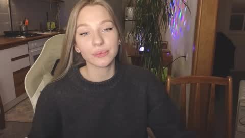 milanaaaa online show from 6, 3, 2025