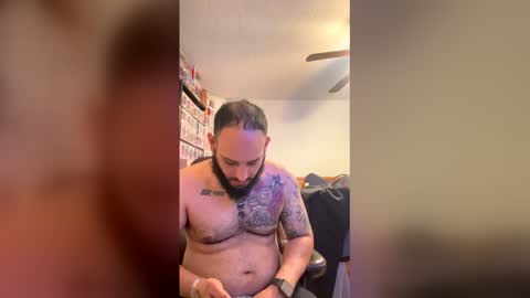 Snapshot of miaking chatting on 23, 3, 2026 Mark online show from 23, 3, 2026